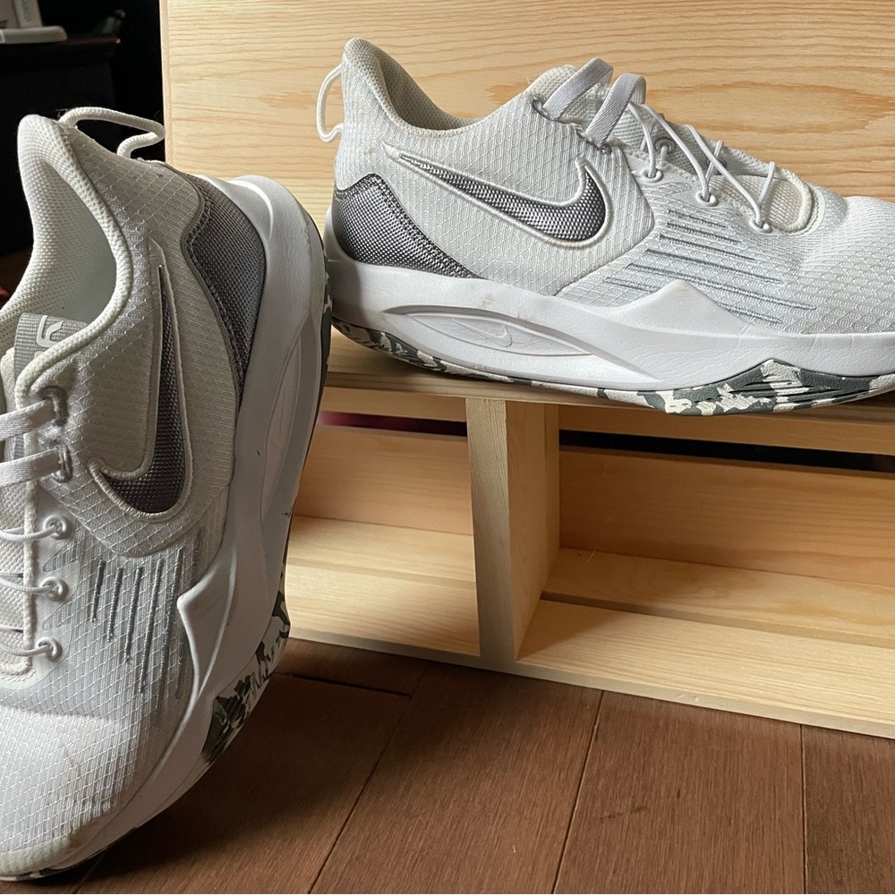 Nike mid top sneakers